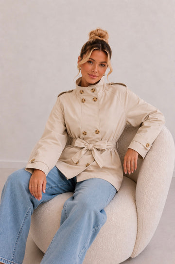 SHORT TRENCHCOATJACKE ISA - CREME